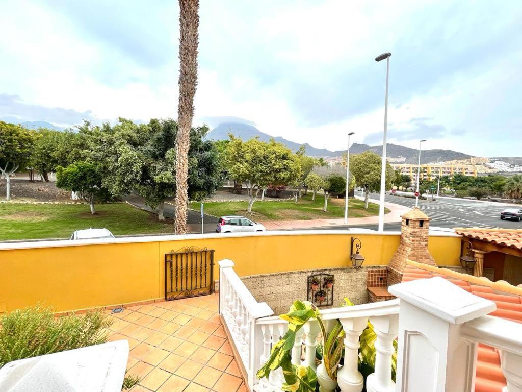 Duque Nest Hostel Costa Adeje  Kültér fotó