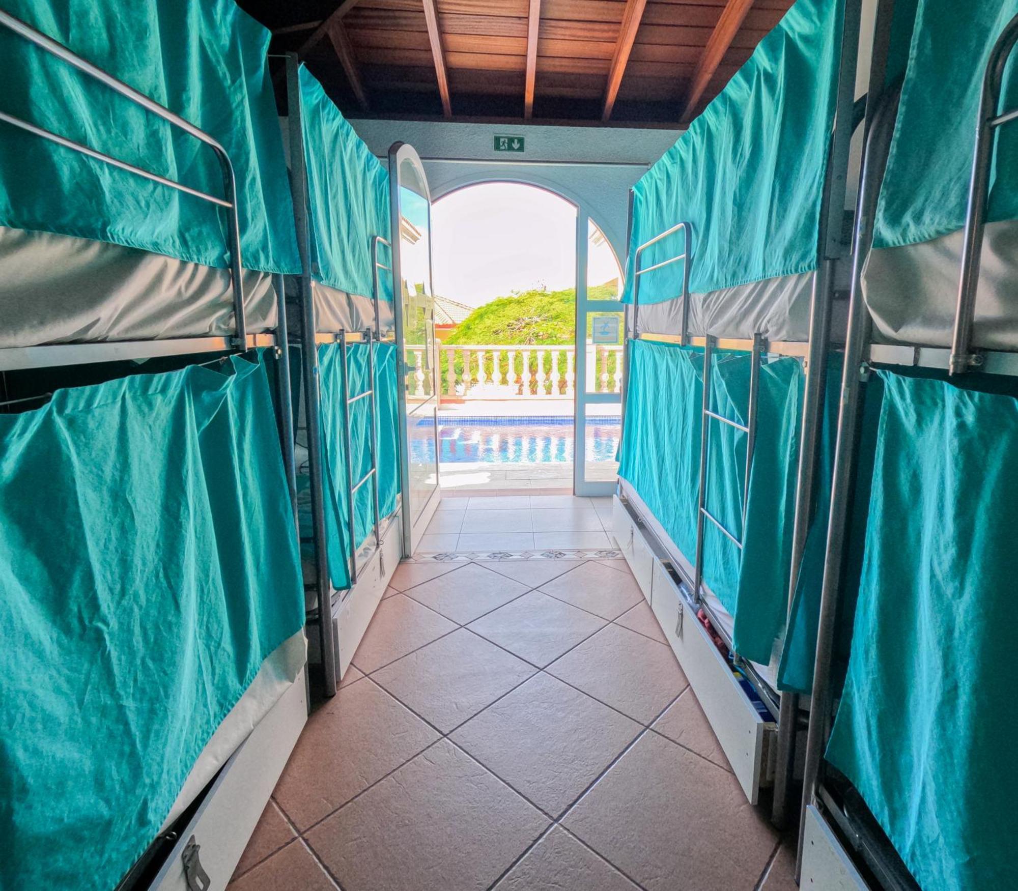 Duque Nest Hostel Costa Adeje  Kültér fotó